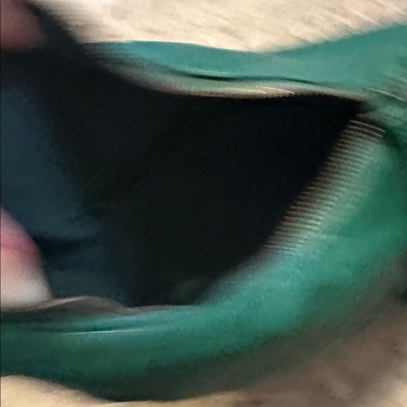 Green Leather Shoulder Bag - Picture 4 of 6